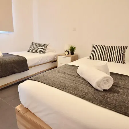 Limegrove Apartment
